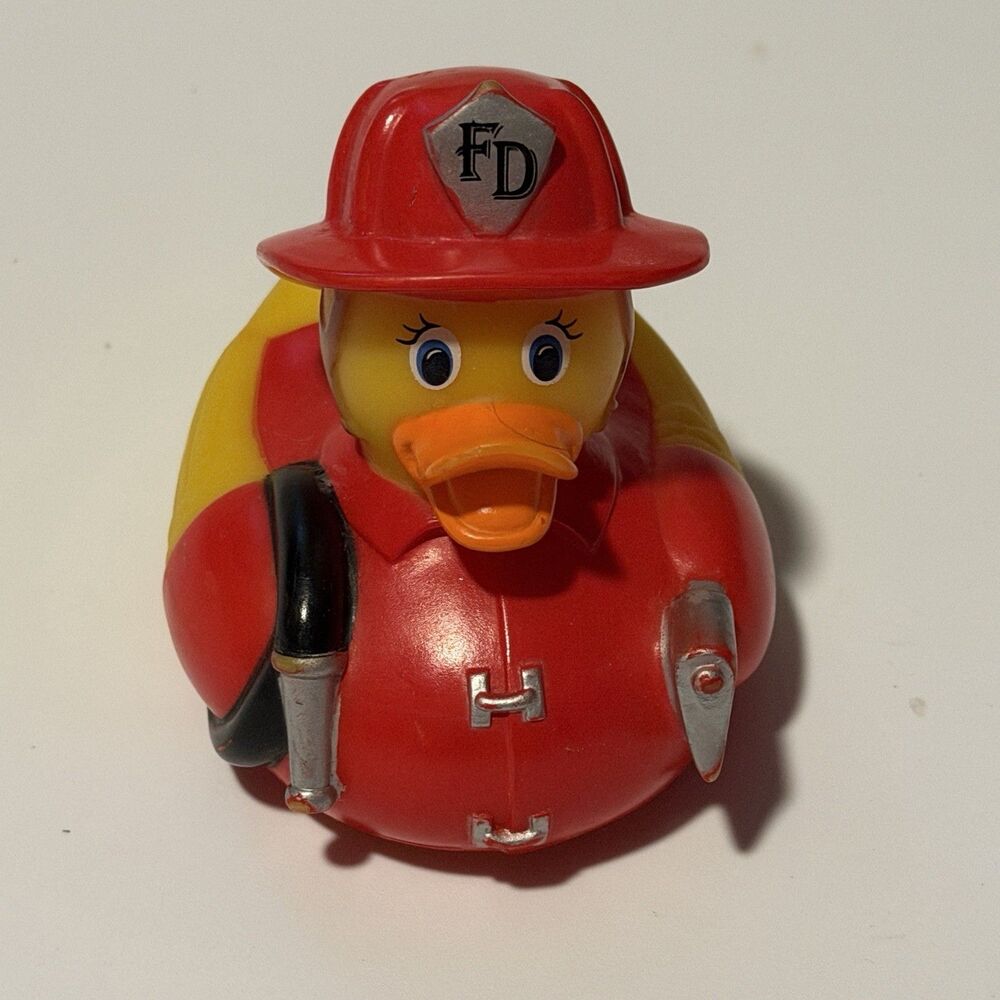 Firefighter Rubber Duck 2005 Munchkin Preowned